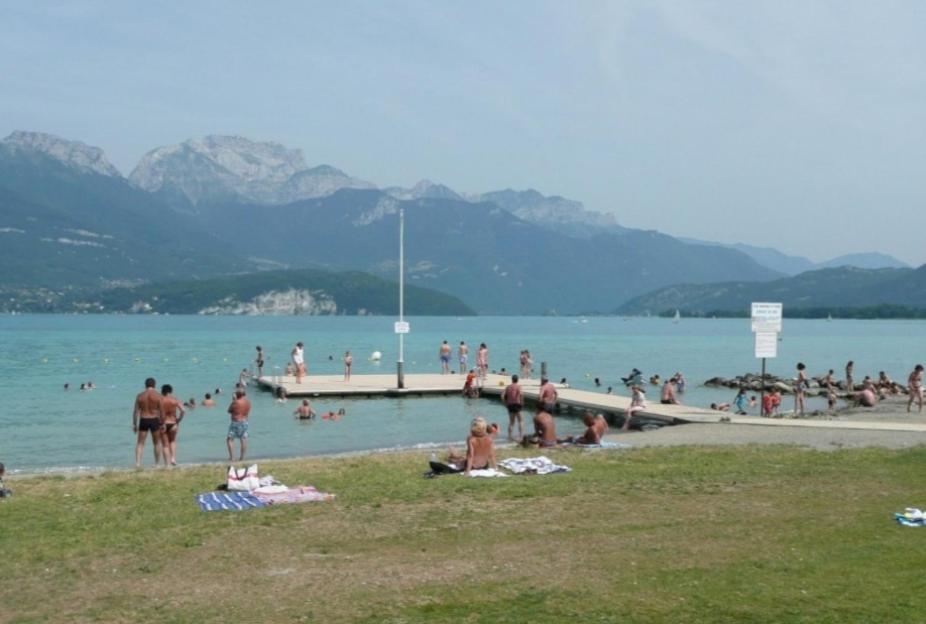 Chambre Privee 2 Pas Du Lac Chez L'Habitant Sévrier Exterior foto